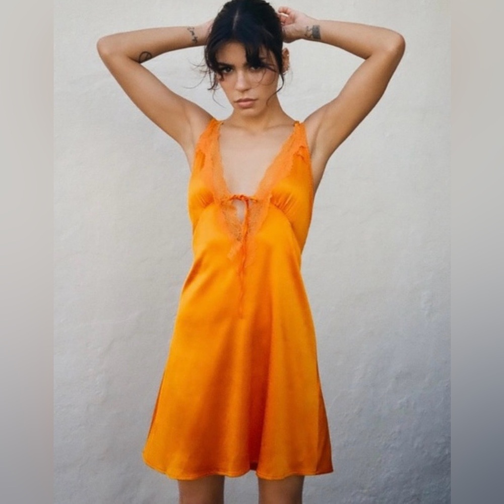 Zara Orange Contrasting Lace Satin Effect Mini Dress Size M Sexy Festival Vacay - Picture 2 of 6